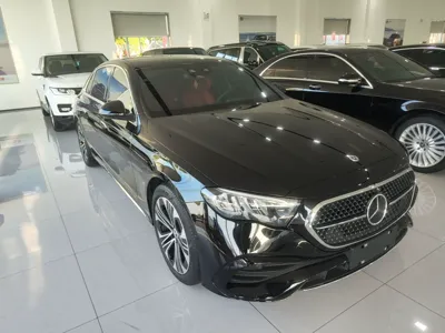Mercedes-Benz E-Class 2024, 29600 км, за 51169 USD - фото 3