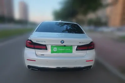 BMW 5 Series 2022, 39300 км, за 37574 USD