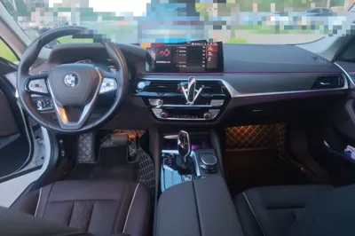 BMW 5 Series 2022, 39300 км, за 37574 USD - фото 9