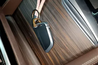 BMW 5 Series 2019, 82200 км, за 25883 USD - фото 29