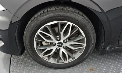 Kia K5 2022, 110834 км, за 10856.14 USD
