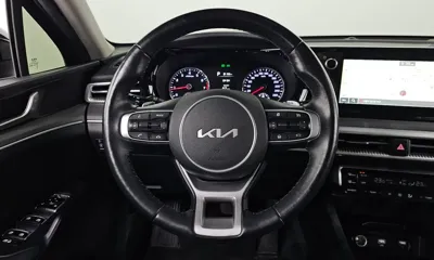 Kia K5 2022, 110834 км, за 10856.14 USD - фото 13