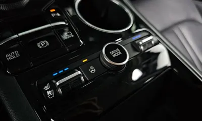 Kia K5 2022, 110834 км, за 10856.14 USD - фото 18