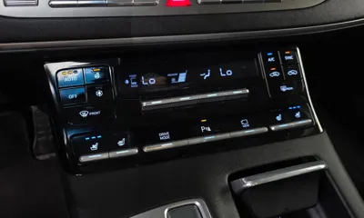 Hyundai Grandeur 2021, 144714 км, за 11766.27 USD - фото 32