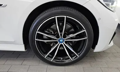 BMW 3-Series 2022, 77183 км, за 18102.49 USD - фото 21