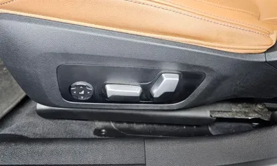BMW 3-Series 2022, 77183 км, за 18102.49 USD - фото 31