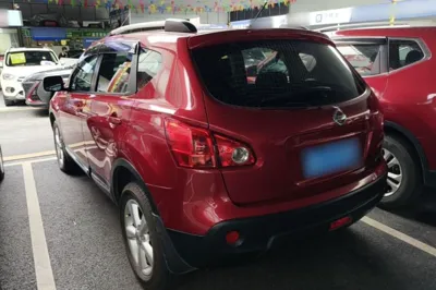 Nissan Qashqai 2015, 103900 км, за 6032 USD
