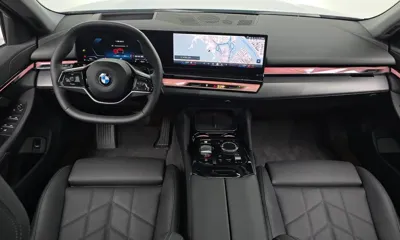 BMW 5-Series 2025, 4219 км, за 33477.75 USD - фото 7