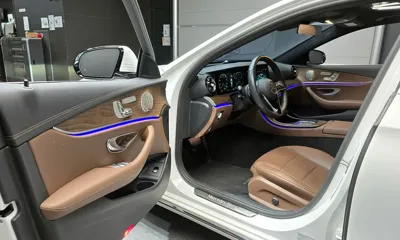 Mercedes-Benz E-Class 2023, 70585 км, за 28080.6 USD - фото 11