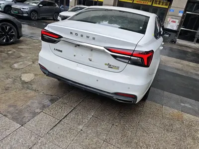 Roewe i6 MAX New Energy 2021, 89000 км, за 3816.17 USD