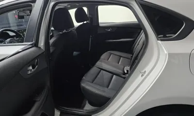 Kia K3 2020, 88722 км, за 6562 USD - фото 11