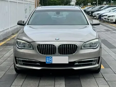 BMW 7 Series · 2011 год