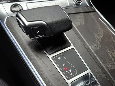 Audi A6 2022, 27885 км, за 25437.72 USD - фото 9