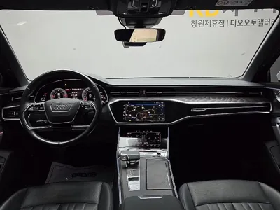 Audi A6 2022, 27885 км, за 25437.72 USD - фото 10