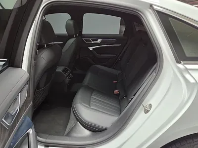 Audi A6 2022, 27885 км, за 25437.72 USD - фото 14