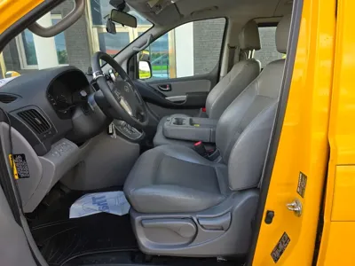 Hyundai Starex 2020, 62446 км, за 12110.76 USD - фото 15