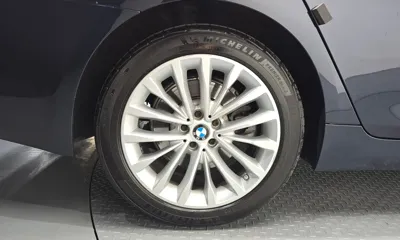 BMW 5-Series 2020, 137683 км, за 15621.53 USD