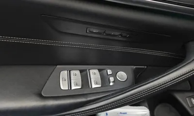 BMW 5-Series 2020, 137683 км, за 15621.53 USD - фото 28
