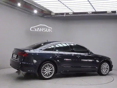 Audi A6 2017, 115461 км, за 9255.61 USD