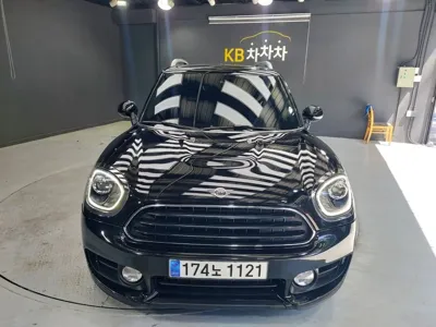 MINI Countryman 2018, 71298 км, за 9511.41 USD
