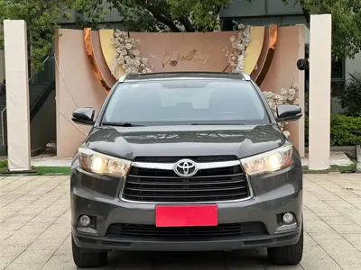 Toyota Highlander 2017, 101000 км, за 14243.4 USD