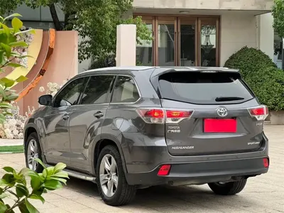 Toyota Highlander 2017, 101000 км, за 14243.4 USD - фото 7