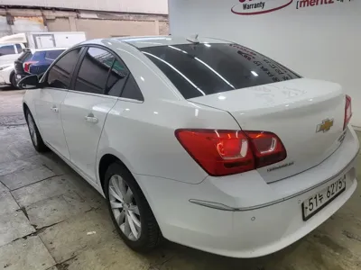 ChevroletGMDaewoo Cruze 2015, 97889 км, за 2410.42 USD
