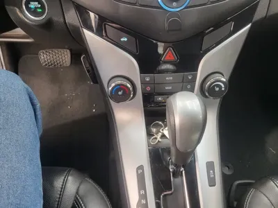 ChevroletGMDaewoo Cruze 2015, 97889 км, за 2410.42 USD - фото 13