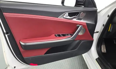 Kia Stinger 2019, 112130 км, за 11815.68 USD - фото 24