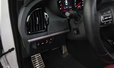 Kia Stinger 2019, 112130 км, за 11815.68 USD - фото 30