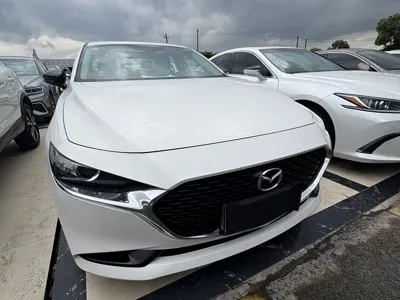 Mazda 3 Axela 2024, 25000 км, за 10270.55 USD