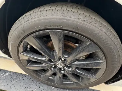 Mazda 3 Axela 2024, 25000 км, за 10270.55 USD