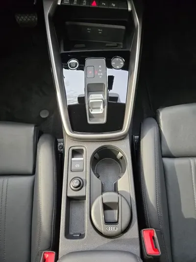 Audi A3 2023, 16400 км, за 24457.98 USD - фото 9