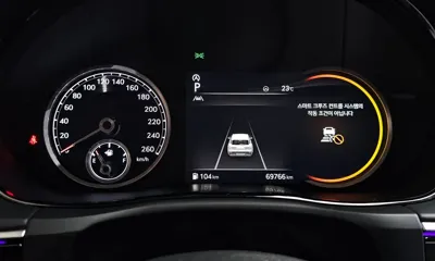 Genesis GV70 2021, 69766 км, за 23069.82 USD - фото 8