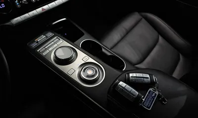 Genesis GV70 2021, 69766 км, за 23069.82 USD - фото 9