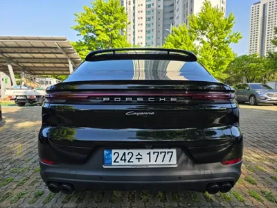 Porsche Cayenne 2024, 46839 км, за 49069.78 USD