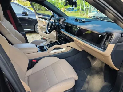 Porsche Cayenne 2024, 46839 км, за 49069.78 USD - фото 7