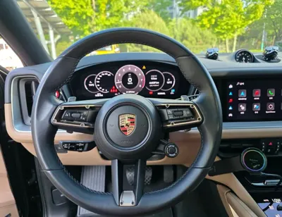 Porsche Cayenne 2024, 46839 км, за 49069.78 USD - фото 8