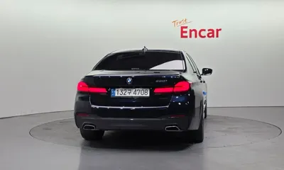 BMW 5-Series 2022, 21164 км, за 26759.16 USD