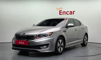 Kia K5 · 2012 год