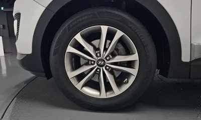 Hyundai Santafe 2015, 159345 км, за 5054.48 USD