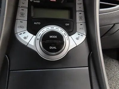 Hyundai Avante 2012, 164382 км, за 1444.14 USD - фото 16