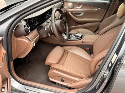 Mercedes-Benz E-Class 2017, 42000 км, за 21514.12 USD