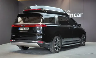 Kia Canival 2023, 42552 км, за 22055.93 USD
