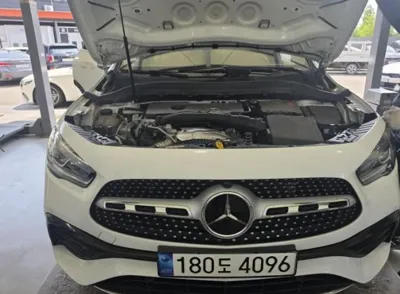Mercedes-Benz GLA-Class · 2023 год