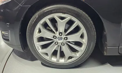 Ford Taurus 2013, 69036 км, за 2537.08 USD