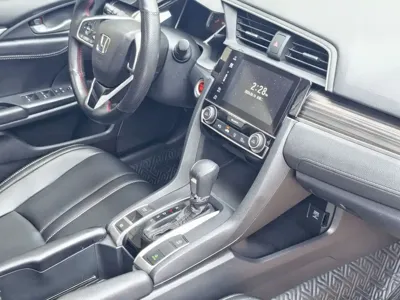Honda Civic 2020, 98000 км, за 8239.98 USD - фото 11
