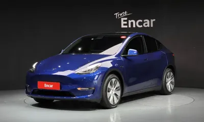 Tesla Model Y · 2021 год