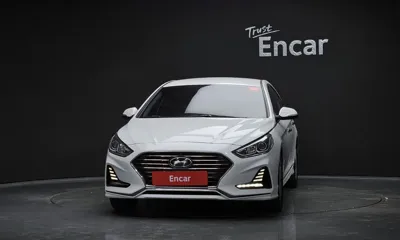 Hyundai Sonata 2018, 107794 км, за 7271.29 USD