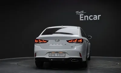Hyundai Sonata 2018, 107794 км, за 7271.29 USD